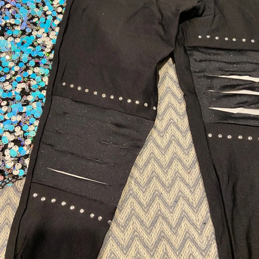 A Wish Come True 4-Piece Hip Hop Dance Costume – Child Size XL